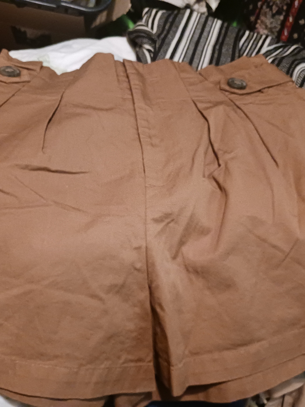 Forever 21 womens  Tan Chino Shorts